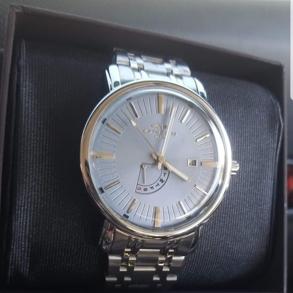 Oniss mens watch